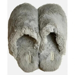 SNUGLEAVES NWT Grey Fuzzy Plush Mule Slippers NWT Slip On House Shoes Size 7 8